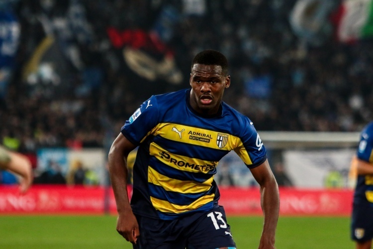 成致命切入 成致命切入